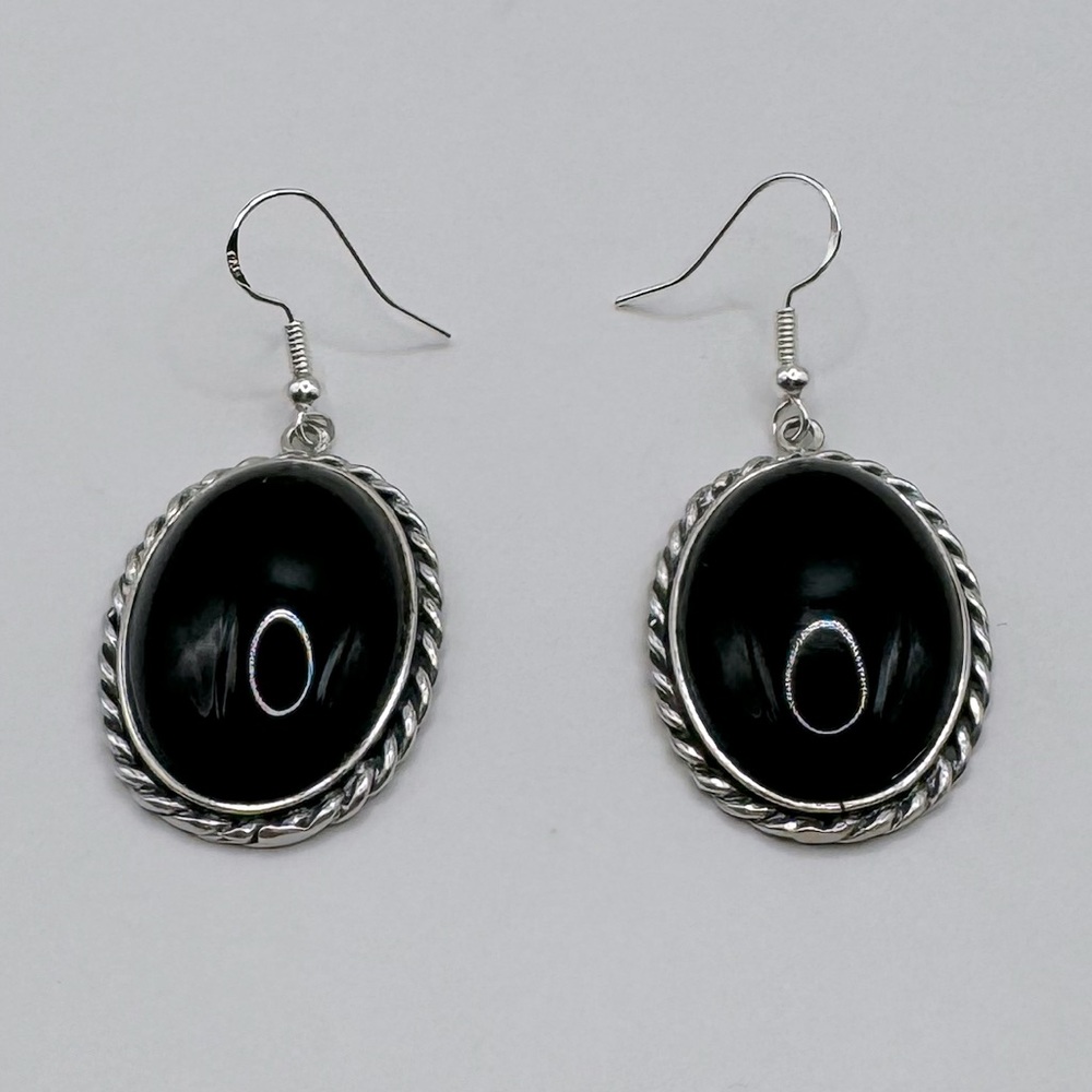VINTAGE Navajo Oval Onyx & Sterling Silver Dangle Earrings - Picture 6 of 15